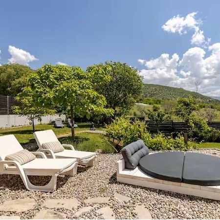 Villa Mona ,Heated Swimming Pool Mostar Buitenkant foto