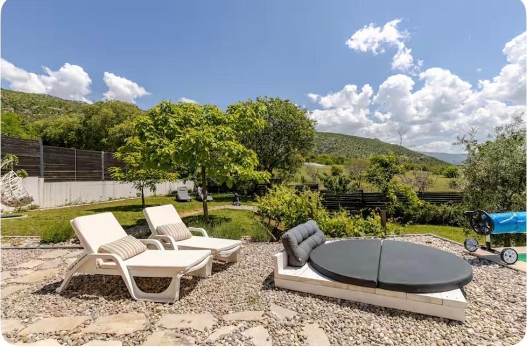 Villa Mona ,Heated Swimming Pool Mostar Buitenkant foto