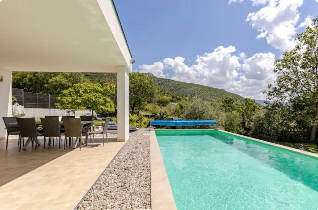 Villa Mona ,Heated Swimming Pool Mostar Buitenkant foto